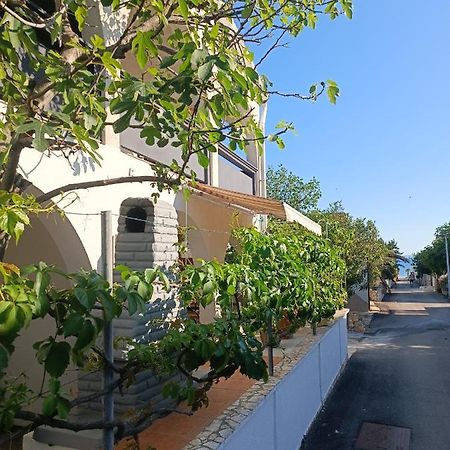 Apartments Branka- 4 Apartments In House- 1 Apartment Has Jacuzzi Vir Exterior foto