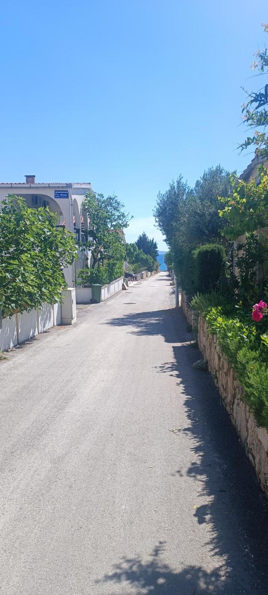 Apartments Branka- 4 Apartments In House- 1 Apartment Has Jacuzzi Vir Exterior foto