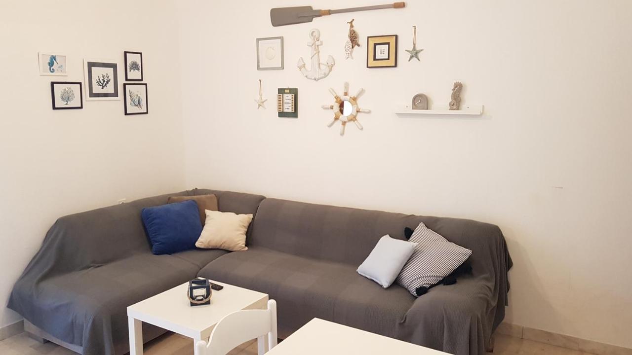 Apartments Branka- 4 Apartments In House- 1 Apartment Has Jacuzzi Vir Exterior foto