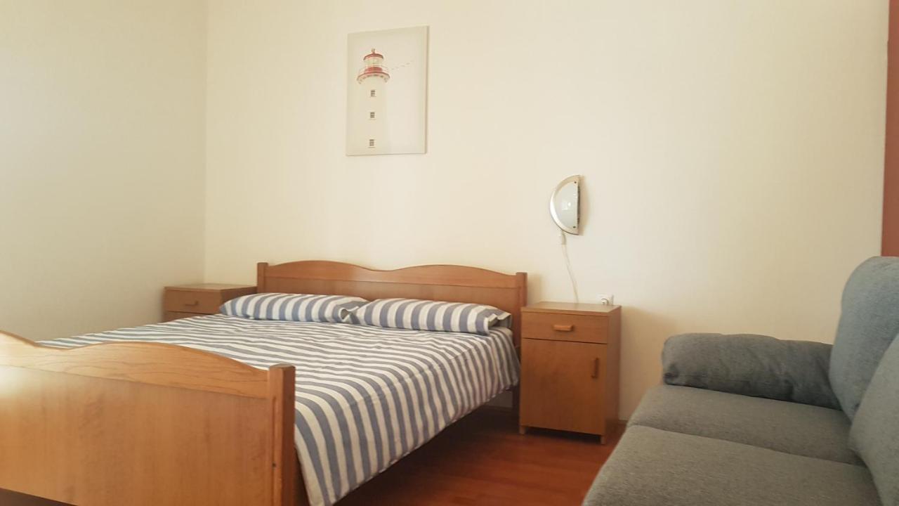 Apartments Branka- 4 Apartments In House- 1 Apartment Has Jacuzzi Vir Exterior foto